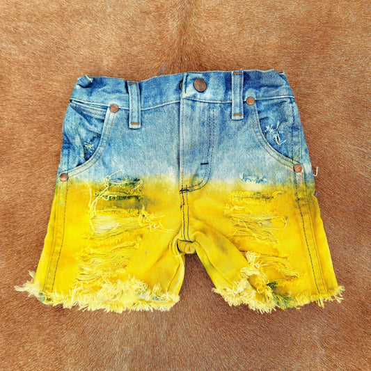 Wrangler 2T YELLOW distressed shorts